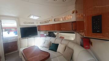 Superior Mobile Home, Sea View | Living area