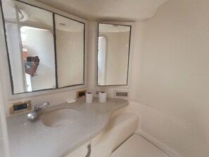 Superior Mobile Home, Sea View | Bathroom