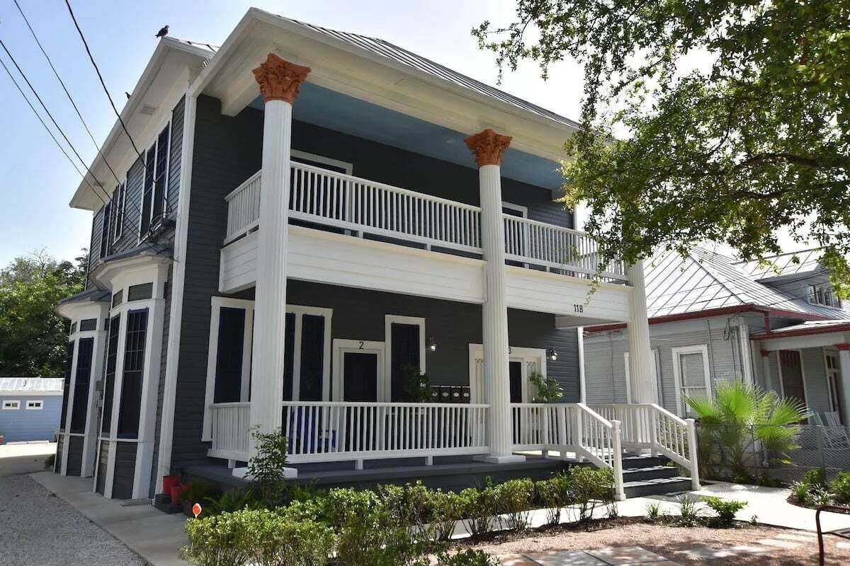 Ideal for Business & Military - Comfortable Lavaca 2BR