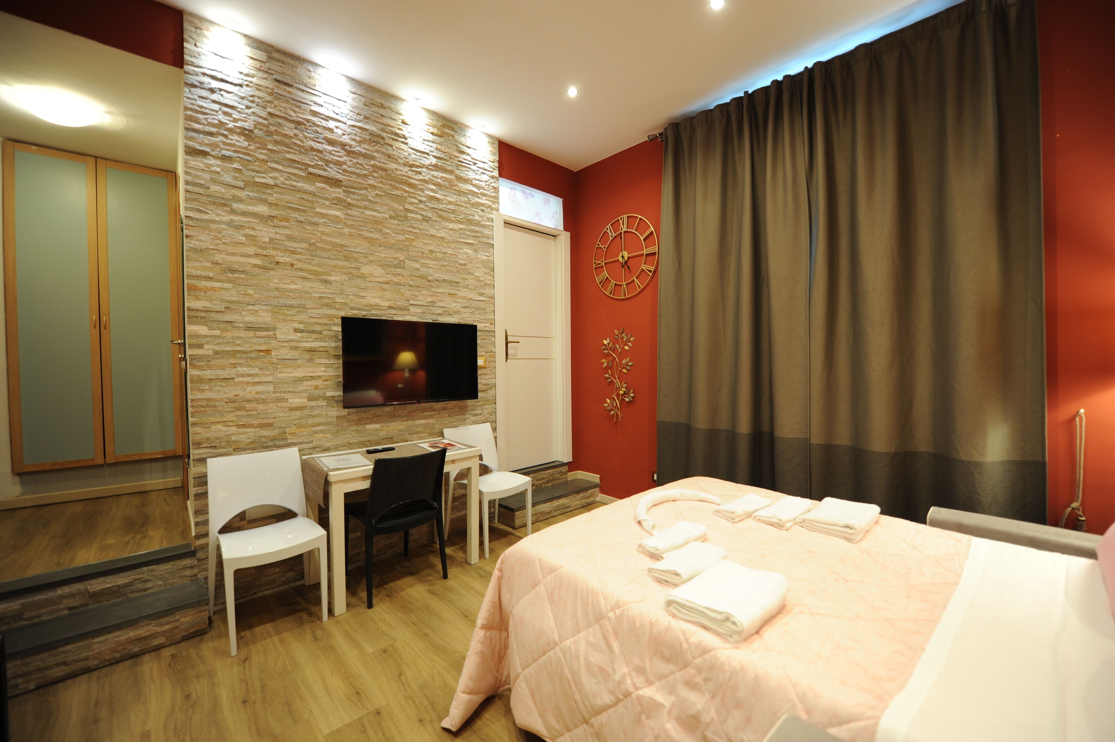 1 bedroom, free WiFi, bed sheets