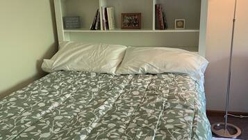 2 bedrooms, in-room safe, desk, free WiFi