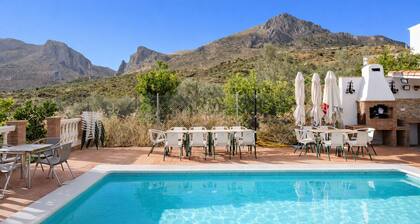 MalagaSuite Villa Rural Alcaucín