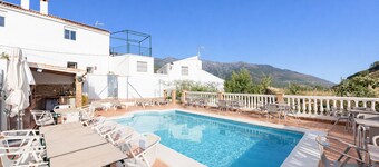 MalagaSuite Villa Rural Alcaucín