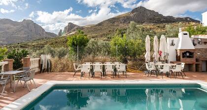 MalagaSuite Villa Rural Alcaucín