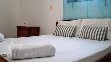 1 soverom, strykejern/-brett, wi-fi (inkludert) og sengetøy