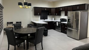 Family House | Ruang tamu