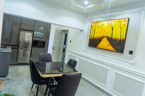 Restauration dans la chambre