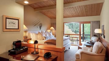 Standard King | 1 bedroom, Egyptian cotton sheets, premium bedding, in-room safe