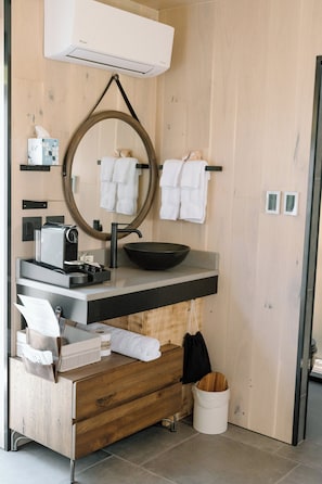 1 chambre, draps en coton égyptien, literie de qualité, coffre-fort