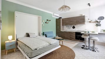 1 bedroom, iron/ironing board, free WiFi, bed sheets