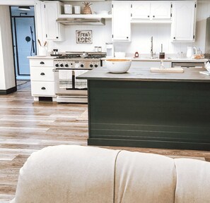 Private kitchen - Cellar Suite at Winery and Vineyard (Waterford)