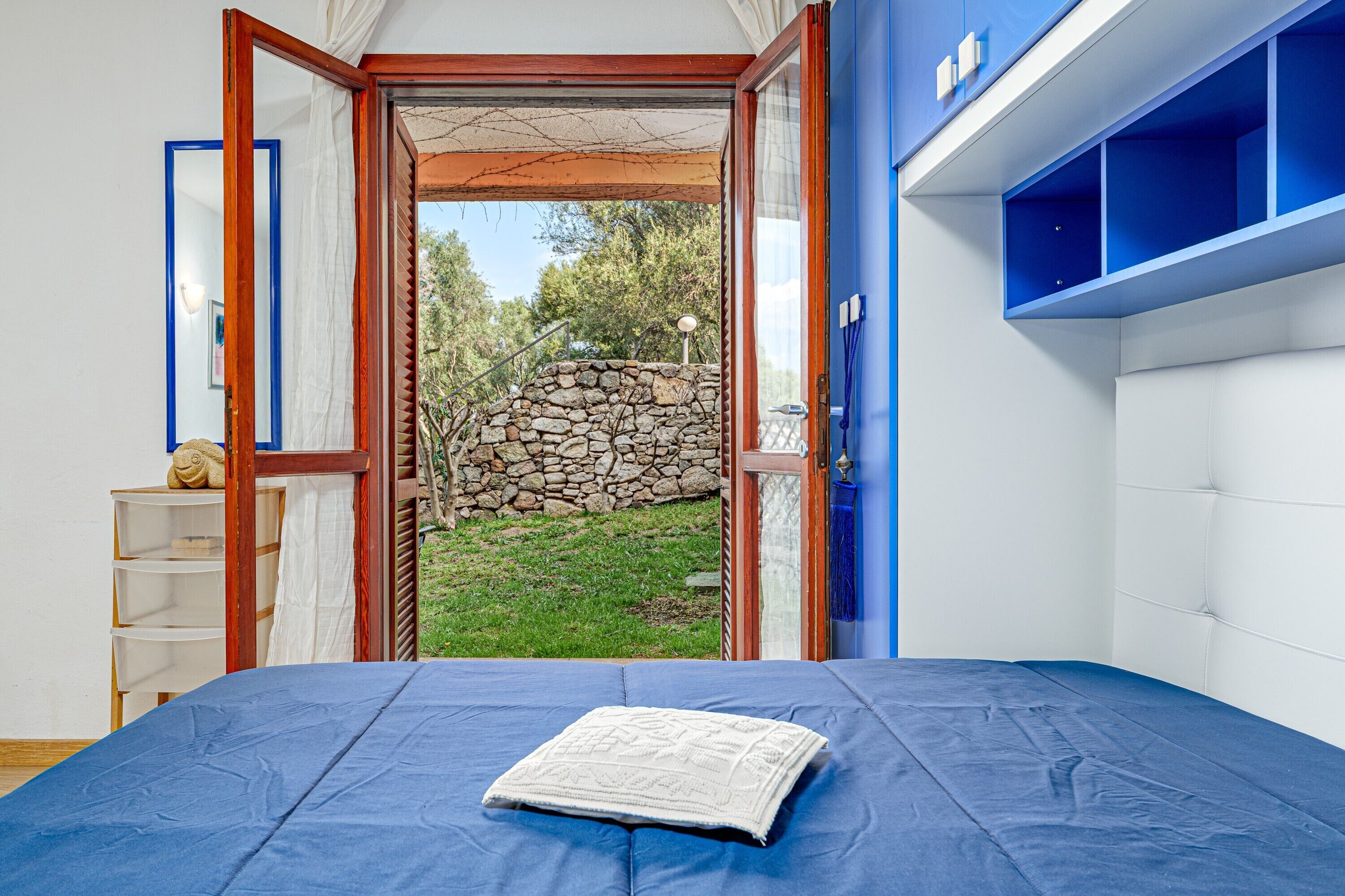 1 bedroom, iron/ironing board, bed sheets