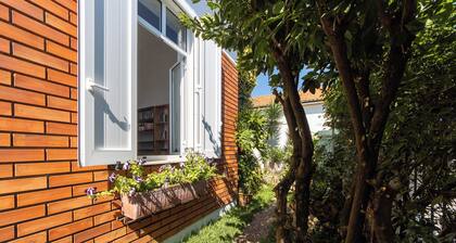 Holiday Home 'Vivenda Barros' with Private Garden and Wi-Fi