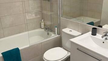 Handdoeken, zeep, shampoo, toiletpapier