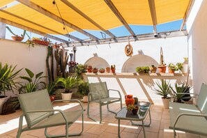 Terrace/patio - Holiday Home 'Civico4 Luxuryholidays' with Private Terrace, Wi-Fi and Air Conditioning (Casarano)