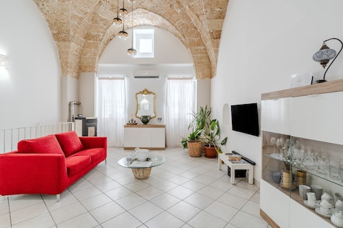Holiday Home 'Civico4 Luxuryholidays' with Private Terrace, Wi-Fi and Air Conditioning