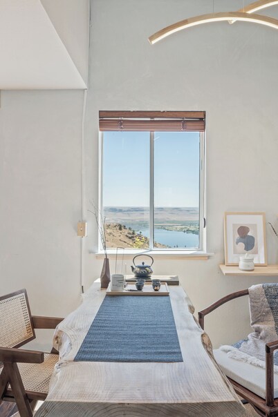 CloudDrift Villa - Romantic MountainTop Getaway with Spa, Sauna and Amazing View