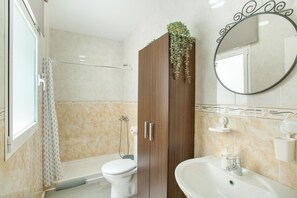 Bruser, hårtørrer, håndklæder