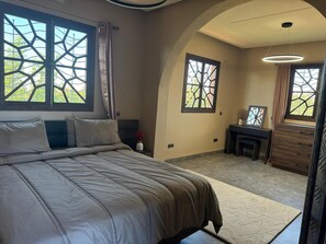 3 chambres, Wi-Fi, draps fournis
