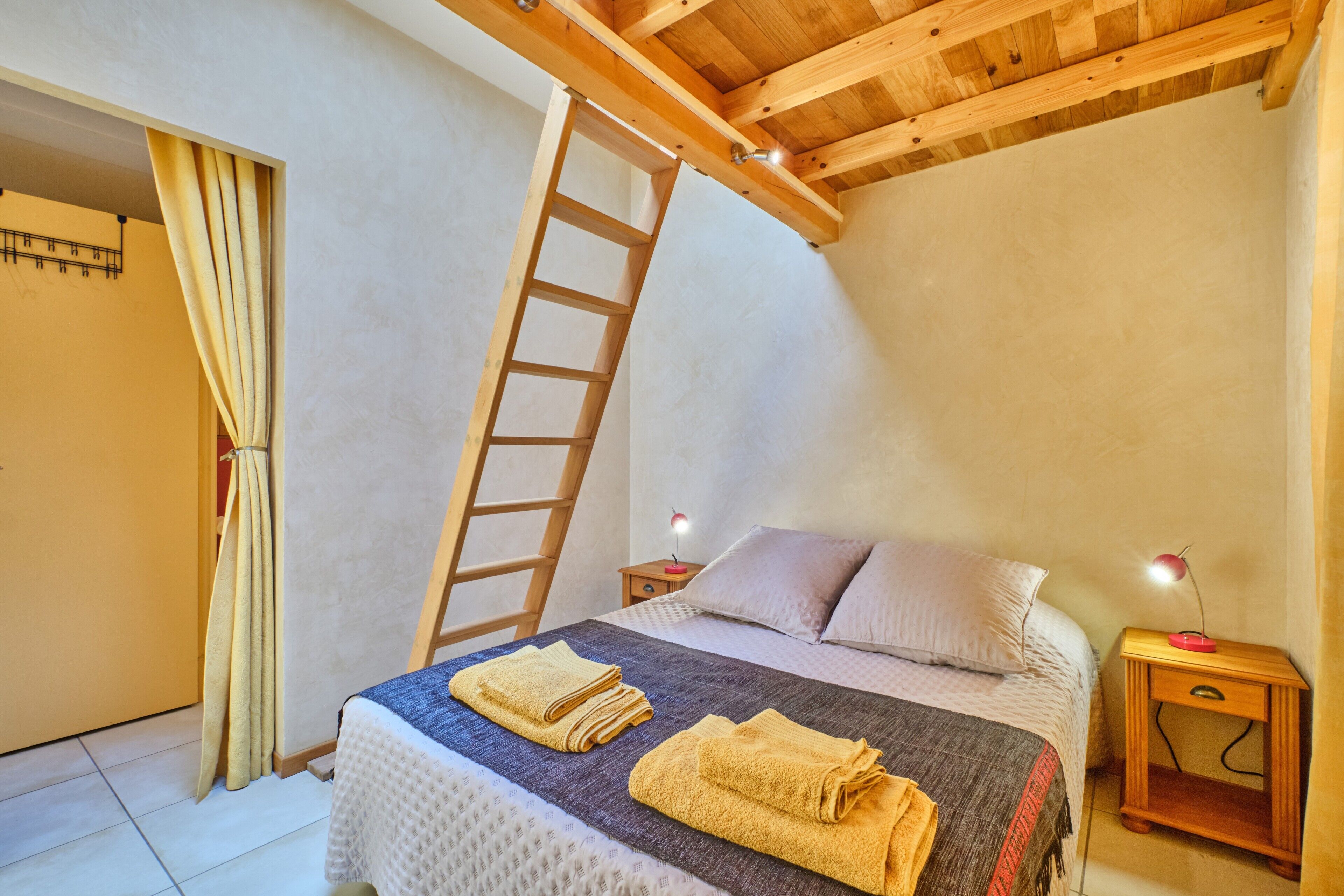 1 camera, ferro/asse da stiro, Wi-Fi gratuito, lenzuola