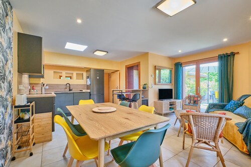 Holiday Home 'Les Bambous' with Private Terrace and Wi-Fi