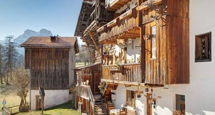 Apartment 'Il Cuore Delle Dolomiti' with Mountain View, Private Terrace and Private Garden