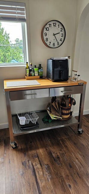 Interior - Comfy 2-bedroom apartment in Charming Cathlamet (Cathlamet)