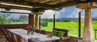 Farmhouse 'Casa Jesusa' with Mountain View, Private Terrace and Wi-Fi