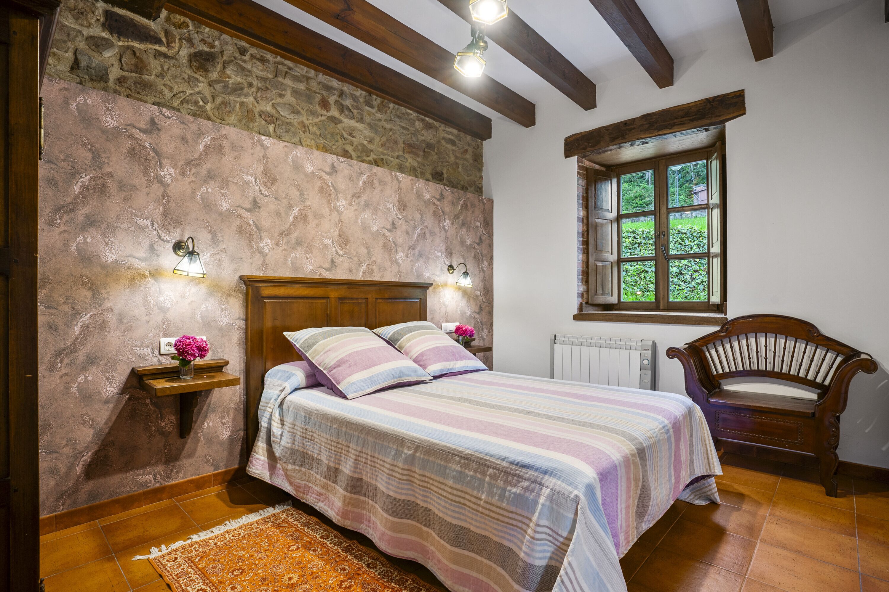 3 soverom, strykejern/-brett, wi-fi (inkludert) og sengetøy