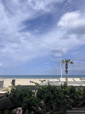 Beach nearby - T2 Apartment in the Heart of the Seaside Resort – 4MIRA1 (CANET PLAGE)