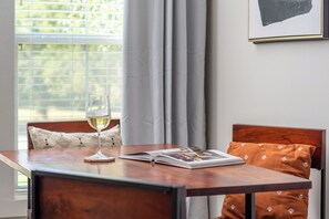 Dining - Gorgeous, East Nashville Condo! (Nashville)