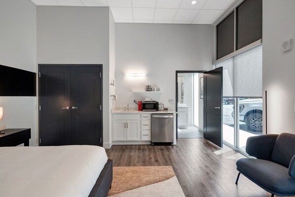 1 bedroom, iron/ironing board, free WiFi, bed sheets