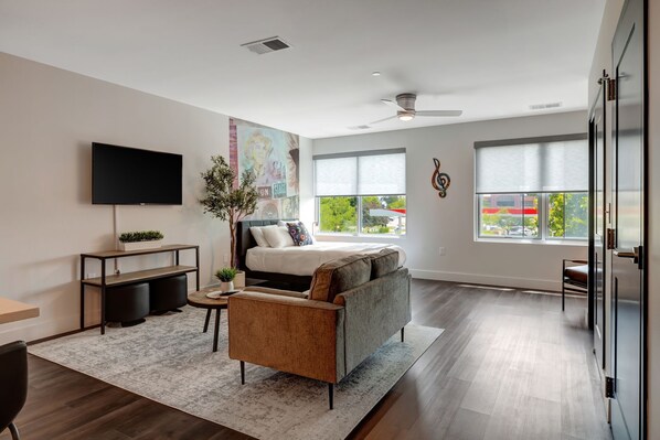1 chambre, bureau, fer et planche à repasser, Wi-Fi gratuit