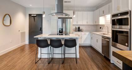 New Apartment Perfectly Nestled Between Downtown and BNA