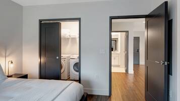 1 bedroom, desk, iron/ironing board, free WiFi