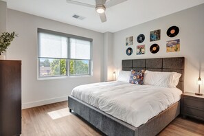 1 Schlafzimmer, Schreibtisch, Bügeleisen/Bügelbrett, kostenloses WLAN