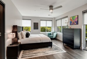 2 bedrooms, desk, iron/ironing board, free WiFi