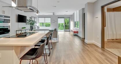 Southern Charm Studio: Y'all Come Stay Awhile