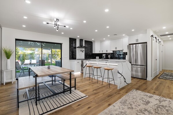 Private kitchen - Full Remodel Modern Home near Old Town w/ Hot tub (Scottsdale)