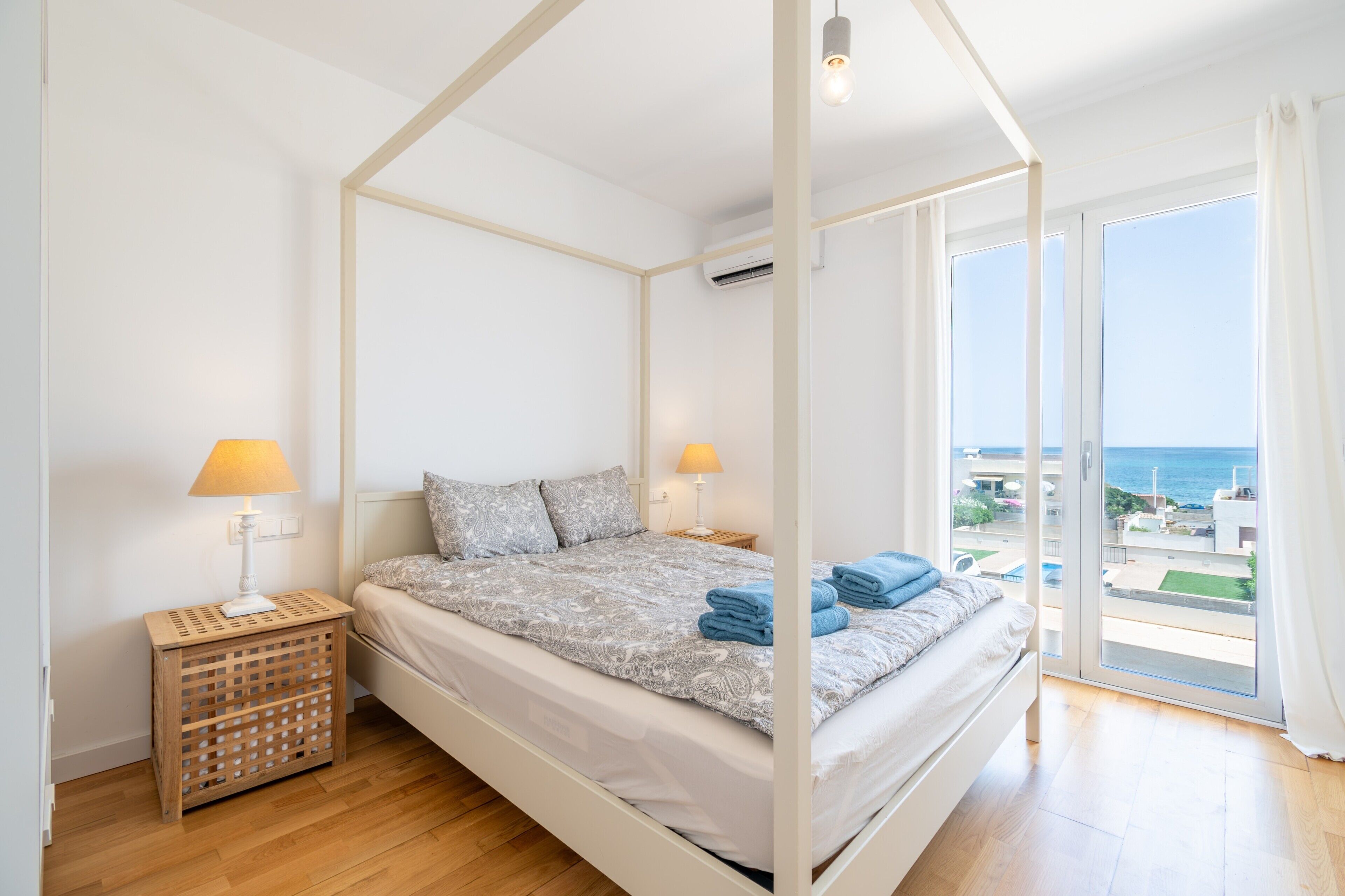 4 Schlafzimmer, Bügeleisen/Bügelbrett, kostenloses WLAN, Bettwäsche