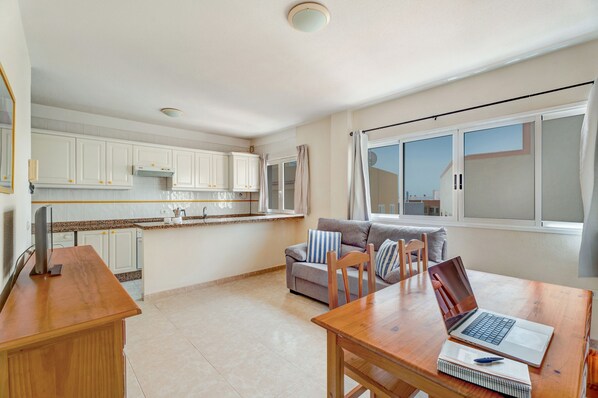 Interior - Vacation Apartment 'Isla 3' with Wi-Fi (San Isidro)