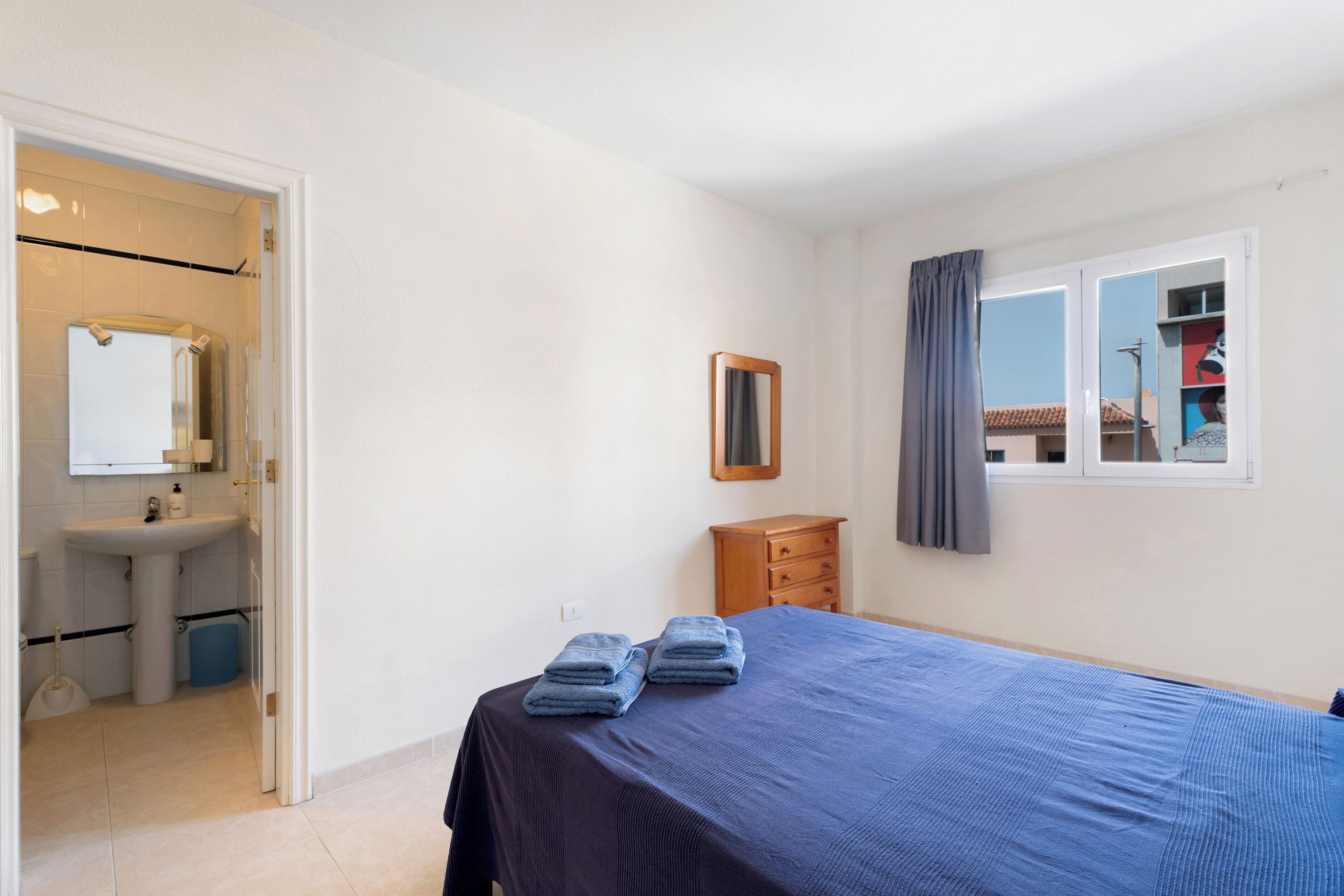 3 habitaciones, wifi gratis y ropa de cama 