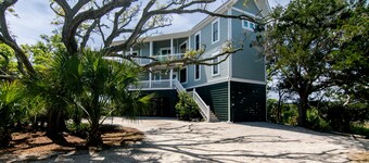 Tequila Sunset:Amazing Dog Friendly Home;Ocean Views/Private Dock; Minutes to Beach;Elevator/WiFi