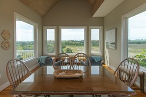 Dining - Tequila Sunset:Amazing Dog Friendly Home;Ocean Views/Private Dock; Minutes to Beach;Elevator/WiFi (Edisto Island)