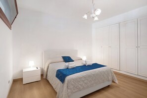 1 soverom, wi-fi (inkludert) og sengetøy