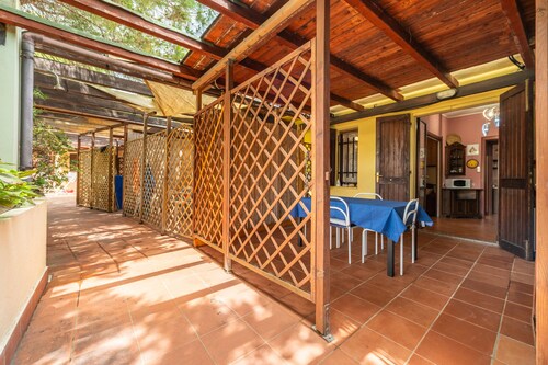 Apartment 'Appartamento Pinus' with Private Terrace and Air Conditioning