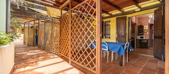 Appartement 'Appartamento Pinus' avec terrasse privée et climatisation