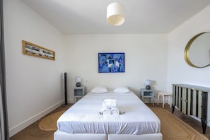 1 chambre, fer et planche Ă repasser, Wi-Fi, draps fournis