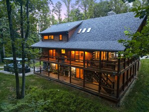 Exterior - The Leaflet | Hocking Hills, Swim Spa, Theater (Laurelville)
