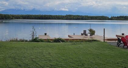 Modern Lake Lucille Lakefront, Whole 5 bedroom house, Private dock & games